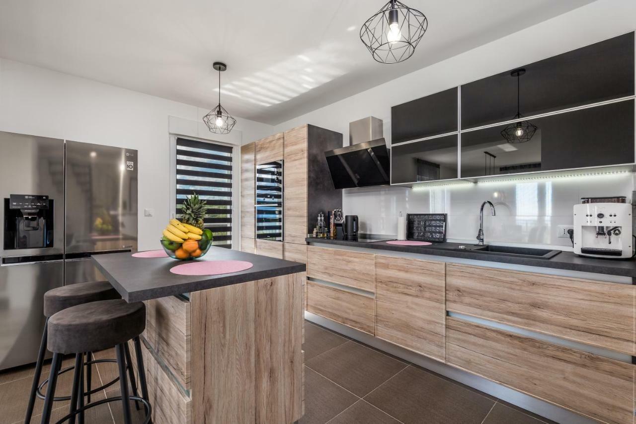 Luxury Apartment La Es Marčelji エクステリア 写真